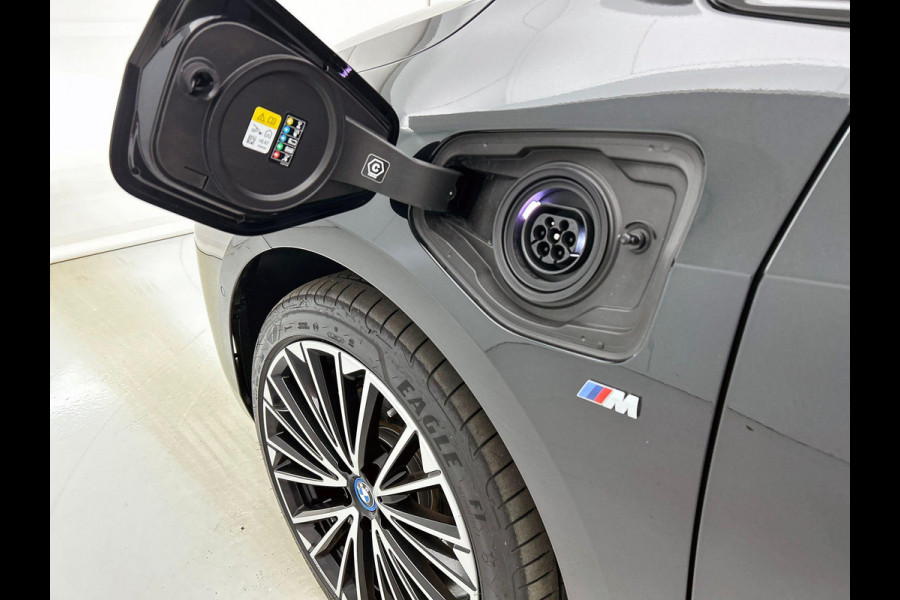 BMW 2 Serie Active Tourer Plug-In 225e xDrive M-SPORT | PANO | PREMIUM