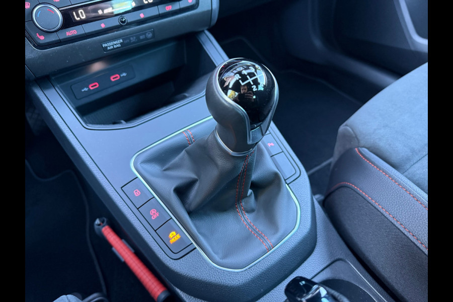 Seat Ibiza 1.0 EcoTSI FR Business Intense - Navi - Camera - Alcantara - Winterpakket - Org.NL