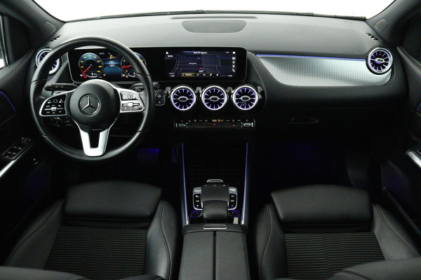 Mercedes-Benz B-Klasse 180 Launch Edition Premium Automaat (SFEERVERLICHTING, 360 CAMERA, STOELVERWARMING, GOED ONDERHOUDEN)