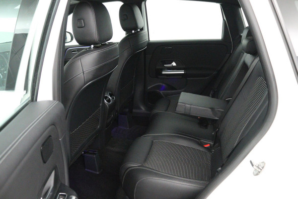 Mercedes-Benz B-Klasse 180 Launch Edition Premium Automaat (SFEERVERLICHTING, 360 CAMERA, STOELVERWARMING, GOED ONDERHOUDEN)