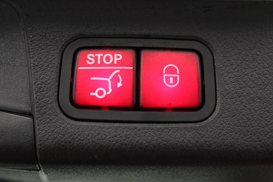 Mercedes-Benz B-Klasse 180 Launch Edition Premium Automaat (SFEERVERLICHTING, 360 CAMERA, STOELVERWARMING, GOED ONDERHOUDEN)