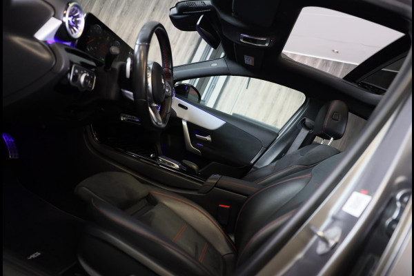 Mercedes-Benz A-Klasse 250 e AMG 45 Look / Acc / Memory / Lane Assist / Digital Cockpit / Sfeerverlichting / Camera / Pano / 18 In