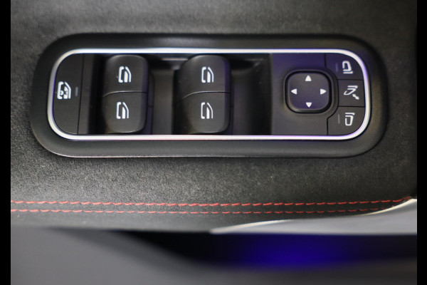 Mercedes-Benz A-Klasse 250 e AMG 45 Look / Acc / Memory / Lane Assist / Digital Cockpit / Sfeerverlichting / Camera / Pano / 18 In