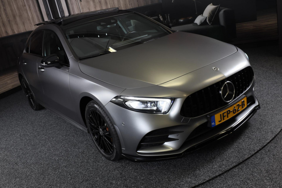 Mercedes-Benz A-Klasse 250 e AMG 45 Look / Acc / Memory / Lane Assist / Digital Cockpit / Sfeerverlichting / Camera / Pano / 18 In