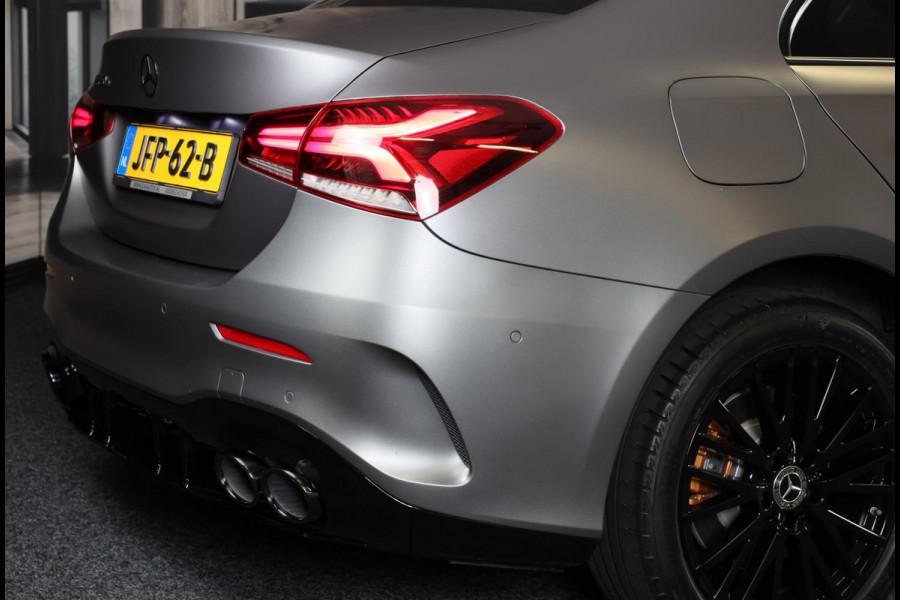 Mercedes-Benz A-Klasse 250 e AMG 45 Look / Acc / Memory / Lane Assist / Digital Cockpit / Sfeerverlichting / Camera / Pano / 18 In