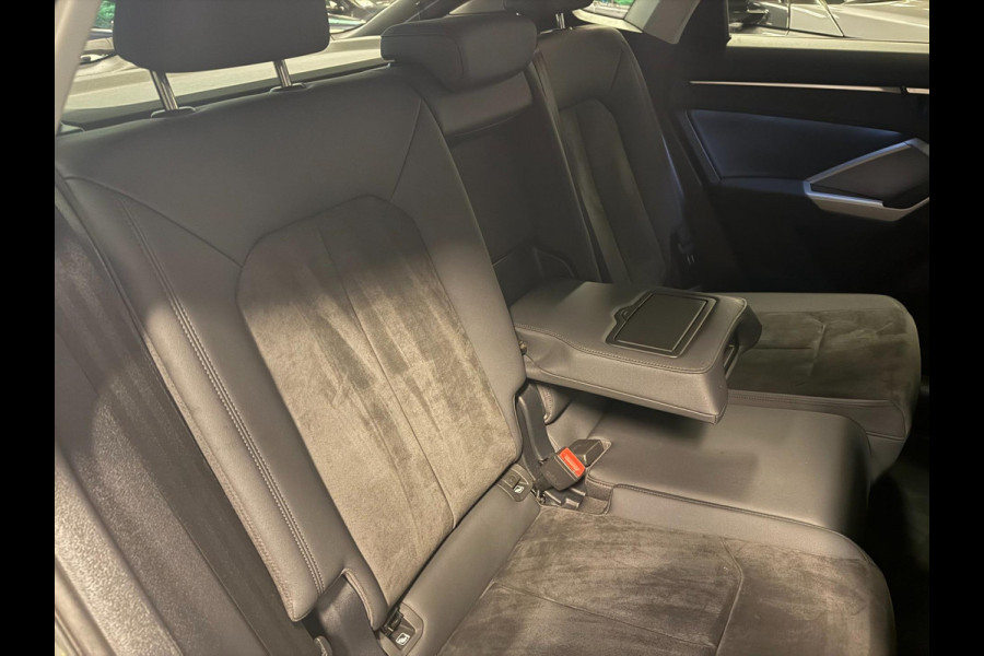 Audi Q3 Sportback 35 TFSI S-LINE BLACK-LINE 20'' NAVI/DAB/V-COCKPIT/CAM/A-CRUISE/ECC/PDC///