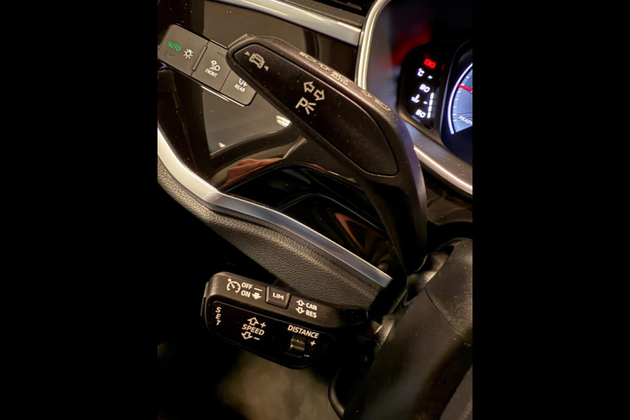 Audi Q3 Sportback 35 TFSI S-LINE BLACK-LINE 20'' NAVI/DAB/V-COCKPIT/CAM/A-CRUISE/ECC/PDC///