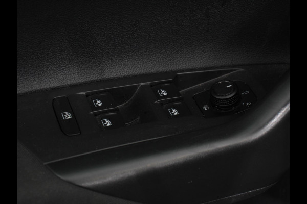 Volkswagen Polo 1.0 TSI DSG Comfortline | Navigatie | App Connect / Apple Carplay / Android Auto | Climate Control | Stoelverwarming | Extra Getint glas