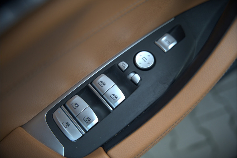 BMW iX3 High Executive 80 kWh | Panoramadak | Keyless | Stoelverwarming | Harman Kardon | Memory Seat | Head-Up Display | 360 Camera | Adaptief Onderstel | Trekhaak | Adaptive LED | Elektrische Stoelen | Apple Carplay | N