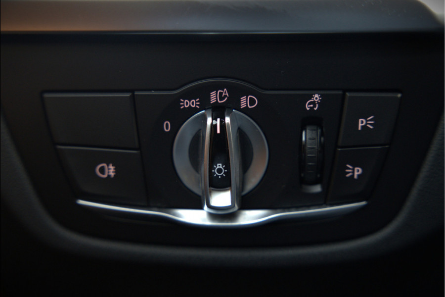 BMW iX3 High Executive 80 kWh | Panoramadak | Keyless | Stoelverwarming | Harman Kardon | Memory Seat | Head-Up Display | 360 Camera | Adaptief Onderstel | Trekhaak | Adaptive LED | Elektrische Stoelen | Apple Carplay | N