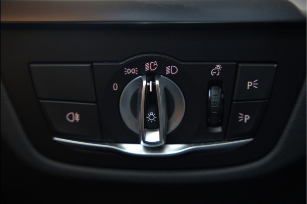 BMW iX3 High Executive 80 kWh | Panoramadak | Keyless | Stoelverwarming | Harman Kardon | Memory Seat | Head-Up Display | 360 Camera | Adaptief Onderstel | Trekhaak | Adaptive LED | Elektrische Stoelen | Apple Carplay | N