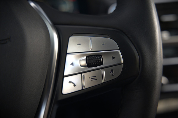 BMW iX3 High Executive 80 kWh | Panoramadak | Keyless | Stoelverwarming | Harman Kardon | Memory Seat | Head-Up Display | 360 Camera | Adaptief Onderstel | Trekhaak | Adaptive LED | Elektrische Stoelen | Apple Carplay | N