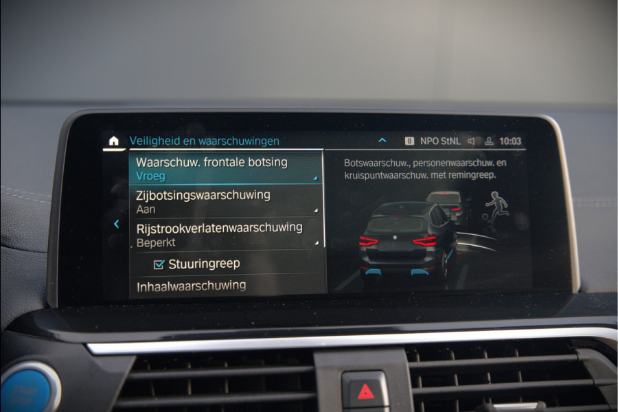 BMW iX3 High Executive 80 kWh | Panoramadak | Keyless | Stoelverwarming | Harman Kardon | Memory Seat | Head-Up Display | 360 Camera | Adaptief Onderstel | Trekhaak | Adaptive LED | Elektrische Stoelen | Apple Carplay | N