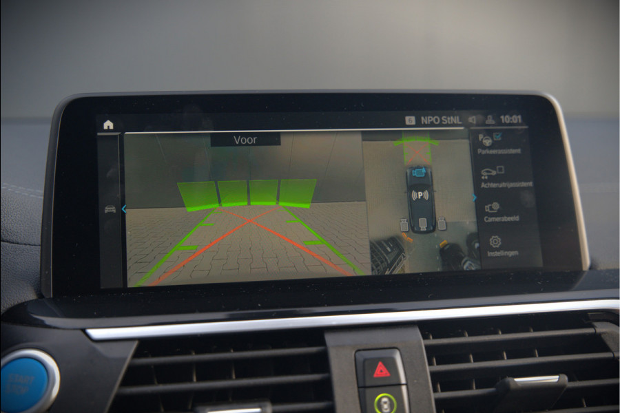 BMW iX3 High Executive 80 kWh | Panoramadak | Keyless | Stoelverwarming | Harman Kardon | Memory Seat | Head-Up Display | 360 Camera | Adaptief Onderstel | Trekhaak | Adaptive LED | Elektrische Stoelen | Apple Carplay | N