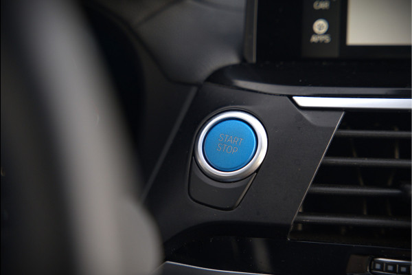 BMW iX3 High Executive 80 kWh | Panoramadak | Keyless | Stoelverwarming | Harman Kardon | Memory Seat | Head-Up Display | 360 Camera | Adaptief Onderstel | Trekhaak | Adaptive LED | Elektrische Stoelen | Apple Carplay | N