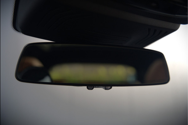 BMW iX3 High Executive 80 kWh | Panoramadak | Keyless | Stoelverwarming | Harman Kardon | Memory Seat | Head-Up Display | 360 Camera | Adaptief Onderstel | Trekhaak | Adaptive LED | Elektrische Stoelen | Apple Carplay | N