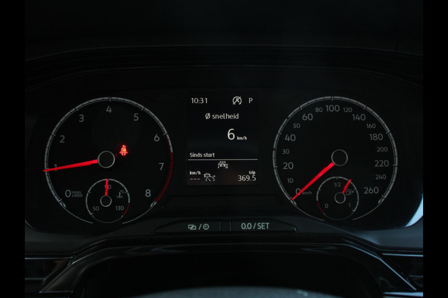Volkswagen Polo 1.0 TSI DSG Comfortline | Navigatie | App Connect / Apple Carplay / Android Auto | Climate Control | Stoelverwarming | Extra Getint glas