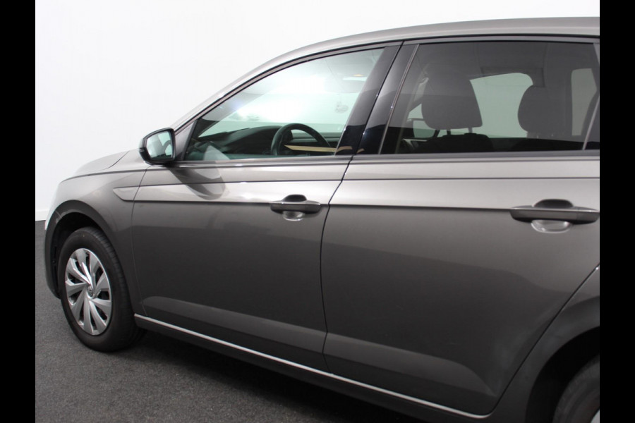 Volkswagen Polo 1.0 TSI DSG Comfortline | Navigatie | App Connect / Apple Carplay / Android Auto | Climate Control | Stoelverwarming | Extra Getint glas
