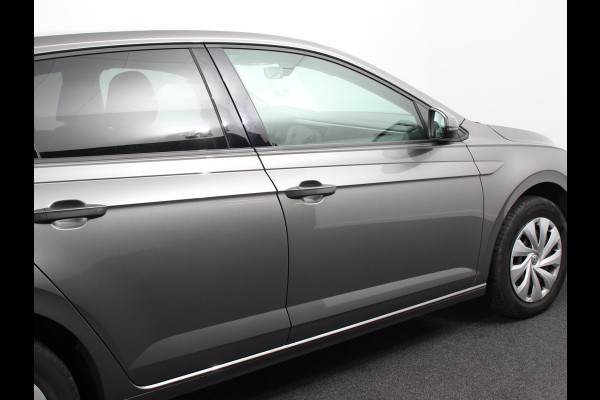 Volkswagen Polo 1.0 TSI DSG Comfortline | Navigatie | App Connect / Apple Carplay / Android Auto | Climate Control | Stoelverwarming | Extra Getint glas