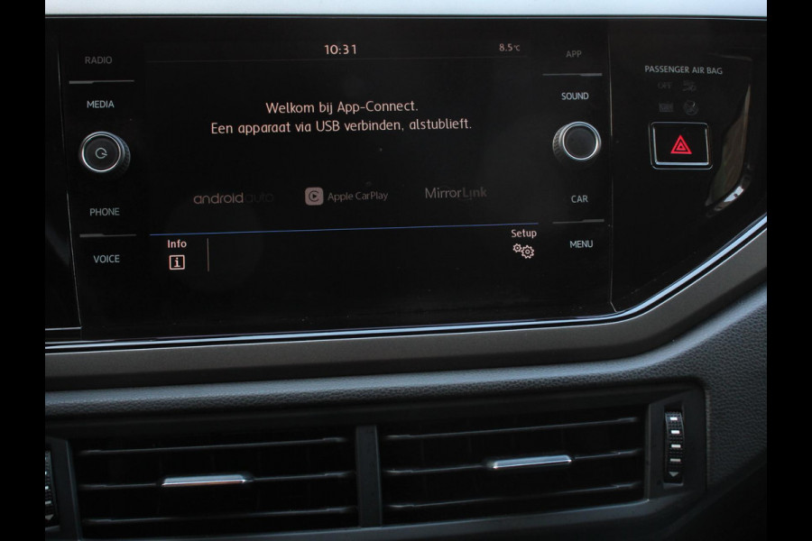 Volkswagen Polo 1.0 TSI DSG Comfortline | Navigatie | App Connect / Apple Carplay / Android Auto | Climate Control | Stoelverwarming | Extra Getint glas