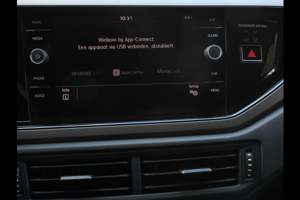 Volkswagen Polo 1.0 TSI DSG Comfortline | Navigatie | App Connect / Apple Carplay / Android Auto | Climate Control | Stoelverwarming | Extra Getint glas