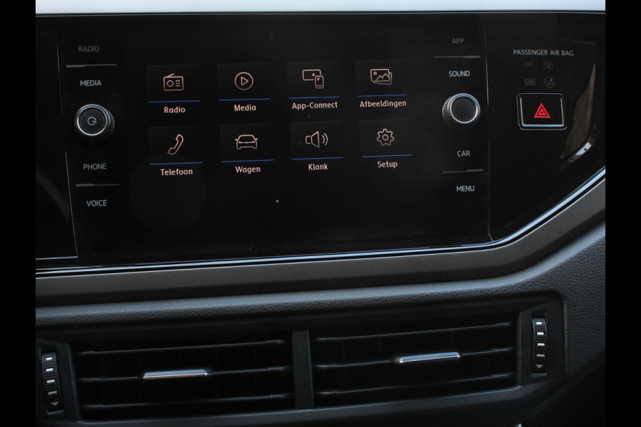 Volkswagen Polo 1.0 TSI DSG Comfortline | Navigatie | App Connect / Apple Carplay / Android Auto | Climate Control | Stoelverwarming | Extra Getint glas