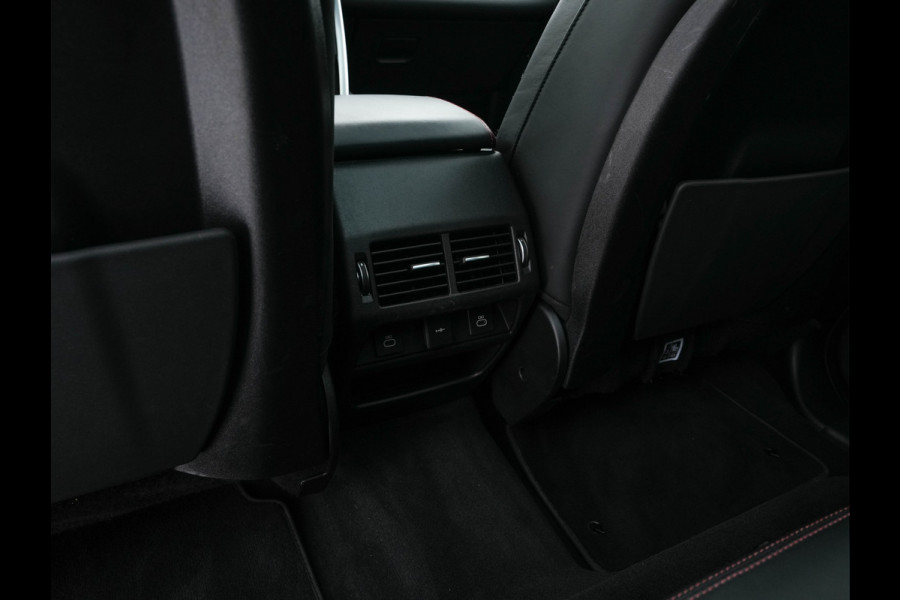 Land Rover Discovery Sport P300e 1.5 R-Dynamic Sportpack HSE AWD (INCL-BTW) *PANO | LUXURY-LEATHER | MERIDIAN-AUDIO | FULL-LED | MEMORY-PACK | DIGI-COCKPIT | NAVI-FULLMAP | CAMERA | KEYLESS | PRIVACY-GLASS | DAB | SHIFT-PADDLES | TOWBAR | LANE-ASSIST | 20'