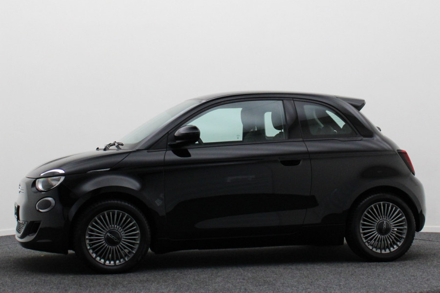 Fiat 500 Icon 42 kWh Virtual Cockpit, Climate, Apple Carplay, Cruise, Rijstrooksensor, DAB, 16''