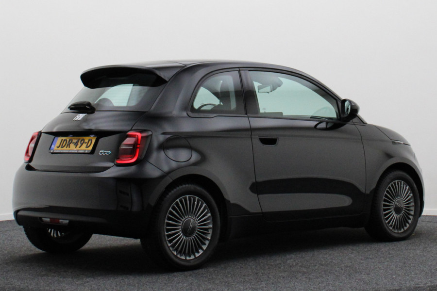 Fiat 500 Icon 42 kWh Virtual Cockpit, Climate, Apple Carplay, Cruise, Rijstrooksensor, DAB, 16''