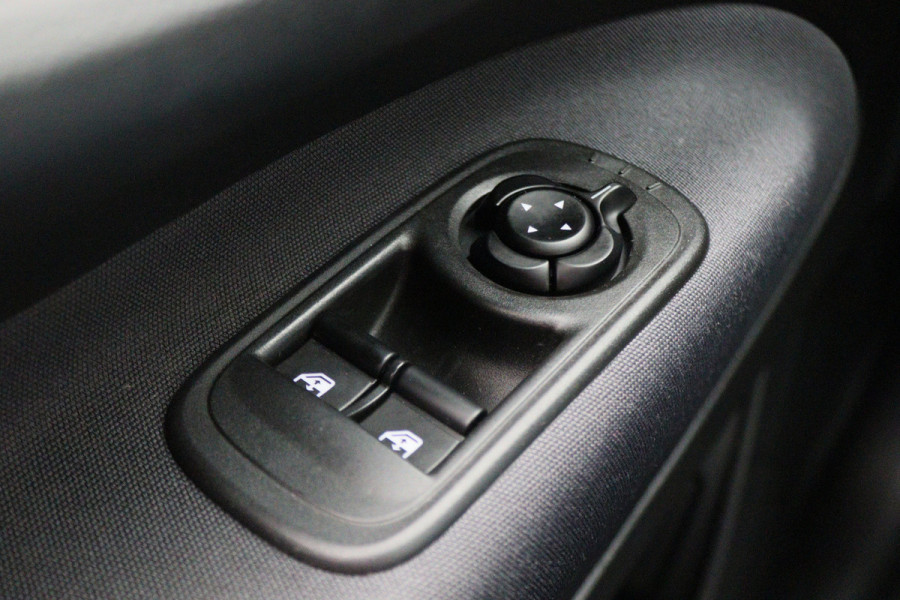 Fiat 500 Icon 42 kWh Virtual Cockpit, Climate, Apple Carplay, Cruise, Rijstrooksensor, DAB, 16''