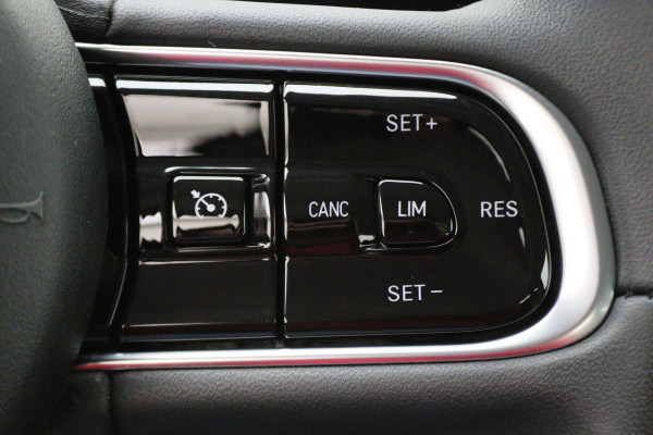 Fiat 500 Icon 42 kWh Virtual Cockpit, Climate, Apple Carplay, Cruise, Rijstrooksensor, DAB, 16''