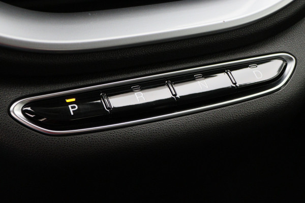 Fiat 500 Icon 42 kWh Virtual Cockpit, Climate, Apple Carplay, Cruise, Rijstrooksensor, DAB, 16''