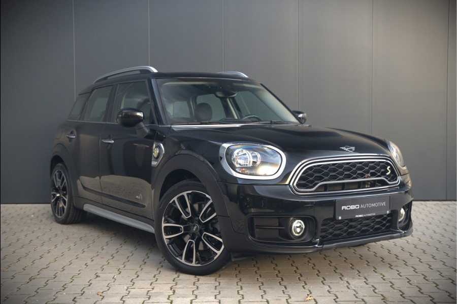MINI Countryman 2.0 Cooper S E ALL4 | Stoelverwarming | Parkeersensoren | Apple Carplay | Navigatie | Keyless | Ambiance Verlichting | Climate Control |