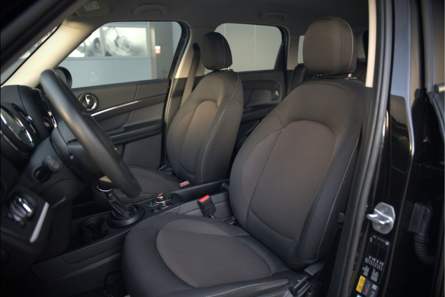 MINI Countryman 2.0 Cooper S E ALL4 | Stoelverwarming | Parkeersensoren | Apple Carplay | Navigatie | Keyless | Ambiance Verlichting | Climate Control |