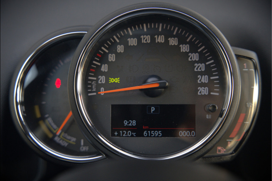 MINI Countryman 2.0 Cooper S E ALL4 | Stoelverwarming | Parkeersensoren | Apple Carplay | Navigatie | Keyless | Ambiance Verlichting | Climate Control |