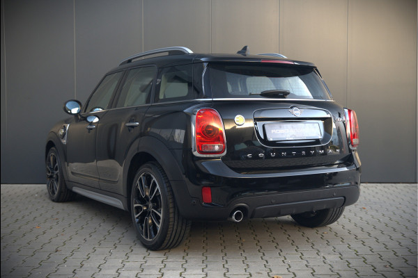 MINI Countryman 2.0 Cooper S E ALL4 | Stoelverwarming | Parkeersensoren | Apple Carplay | Navigatie | Keyless | Ambiance Verlichting | Climate Control |