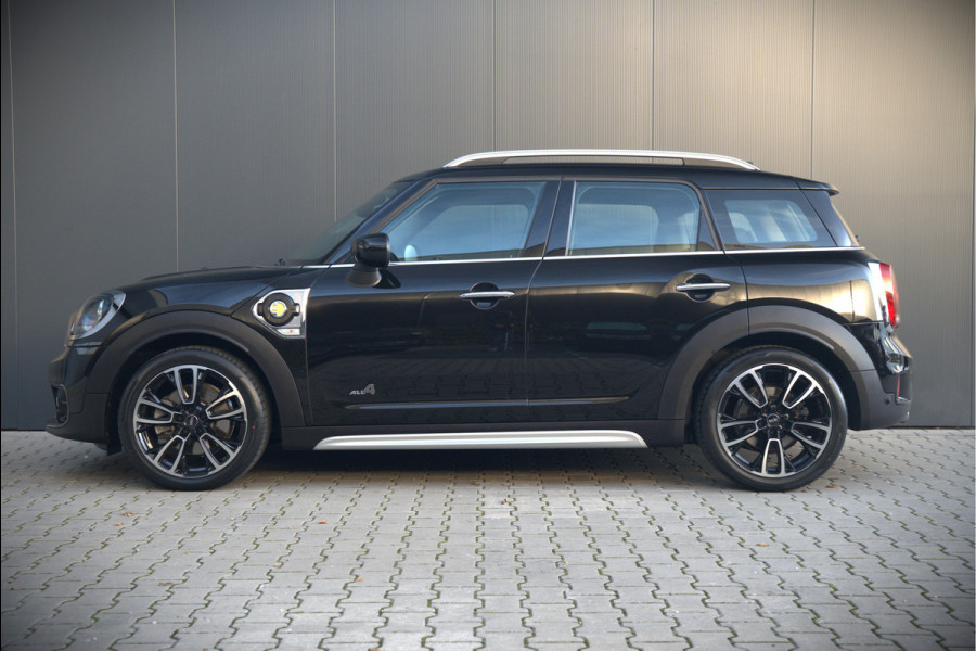 MINI Countryman 2.0 Cooper S E ALL4 | Stoelverwarming | Parkeersensoren | Apple Carplay | Navigatie | Keyless | Ambiance Verlichting | Climate Control |