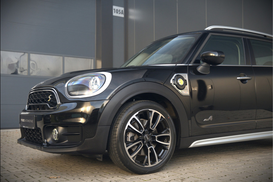 MINI Countryman 2.0 Cooper S E ALL4 | Stoelverwarming | Parkeersensoren | Apple Carplay | Navigatie | Keyless | Ambiance Verlichting | Climate Control |