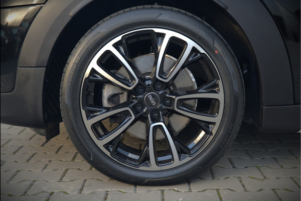 MINI Countryman 2.0 Cooper S E ALL4 | Stoelverwarming | Parkeersensoren | Apple Carplay | Navigatie | Keyless | Ambiance Verlichting | Climate Control |