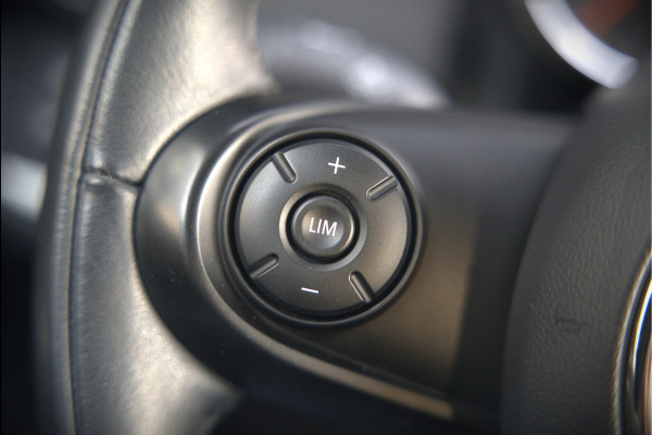 MINI Countryman 2.0 Cooper S E ALL4 | Stoelverwarming | Parkeersensoren | Apple Carplay | Navigatie | Keyless | Ambiance Verlichting | Climate Control |