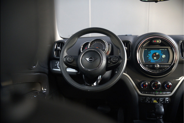 MINI Countryman 2.0 Cooper S E ALL4 | Stoelverwarming | Parkeersensoren | Apple Carplay | Navigatie | Keyless | Ambiance Verlichting | Climate Control |