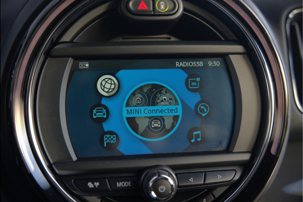 MINI Countryman 2.0 Cooper S E ALL4 | Stoelverwarming | Parkeersensoren | Apple Carplay | Navigatie | Keyless | Ambiance Verlichting | Climate Control |