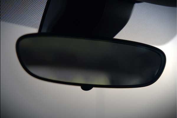 MINI Countryman 2.0 Cooper S E ALL4 | Stoelverwarming | Parkeersensoren | Apple Carplay | Navigatie | Keyless | Ambiance Verlichting | Climate Control |