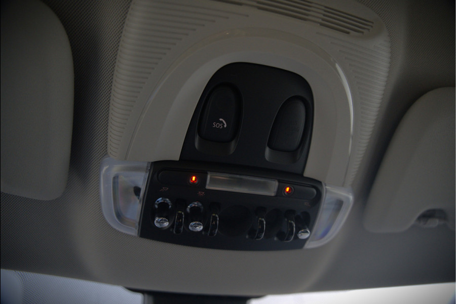 MINI Countryman 2.0 Cooper S E ALL4 | Stoelverwarming | Parkeersensoren | Apple Carplay | Navigatie | Keyless | Ambiance Verlichting | Climate Control |