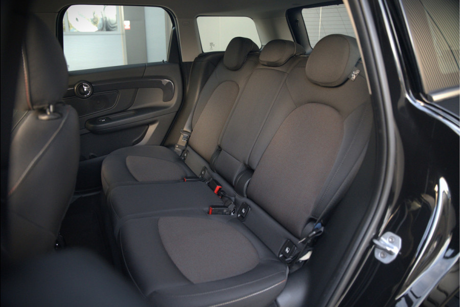 MINI Countryman 2.0 Cooper S E ALL4 | Stoelverwarming | Parkeersensoren | Apple Carplay | Navigatie | Keyless | Ambiance Verlichting | Climate Control |