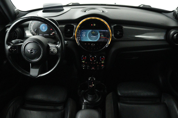 MINI Mini 1.5 John Cooper Works Automaat (HEAD-UP, GROOT-NAVIGATIE, STOELVERWARMING, CARPLAY, SPORTSTOELEN, LED, PDC)