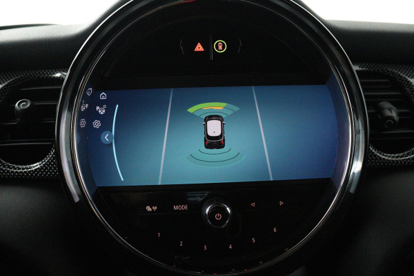 MINI Mini 1.5 John Cooper Works Automaat (HEAD-UP, GROOT-NAVIGATIE, STOELVERWARMING, CARPLAY, SPORTSTOELEN, LED, PDC)