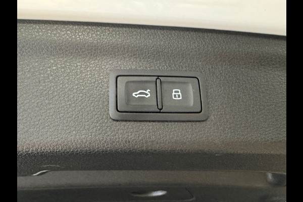 Audi Q3 40 TFSI quattro S edition AUT. PANO 360 CAMERA MEMORY ADAPTIEVE CRUISE CONTROL STOELVERWARMING LANE ASSIST