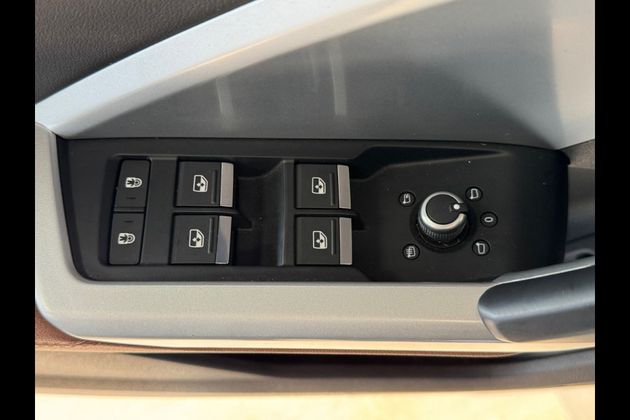 Audi Q3 40 TFSI quattro S edition AUT. PANO 360 CAMERA MEMORY ADAPTIEVE CRUISE CONTROL STOELVERWARMING LANE ASSIST