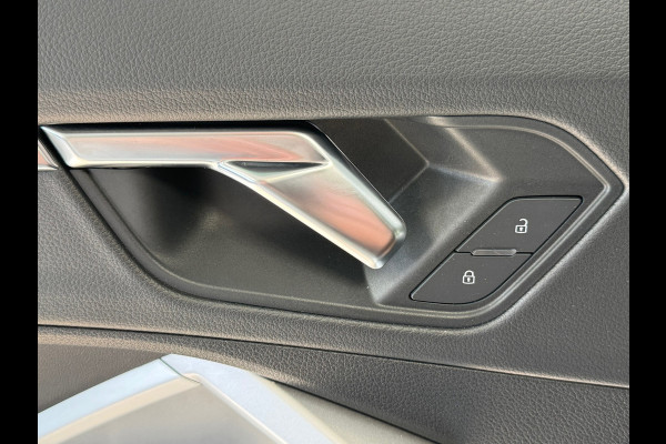 Audi Q3 40 TFSI quattro S edition AUT. PANO 360 CAMERA MEMORY ADAPTIEVE CRUISE CONTROL STOELVERWARMING LANE ASSIST